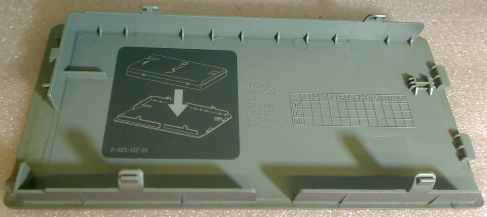 Gehäuse Abdeckung Blende Akku Sony VGN-A115B PCG-8Q8M