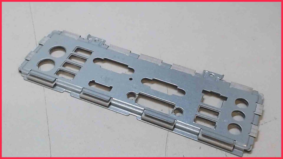 Gehäuse Abdeckung Blende Slot Blech Esprimo P720 e85+