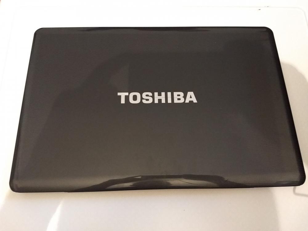 Gehäuse Deckel für TFT LCD 17,3 Display Toshiba Satellite L550-20w