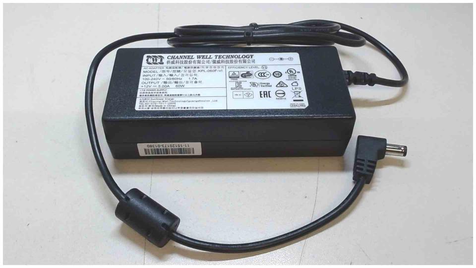 Netzteil Adapter 12V 5A 60W KPL-060F-VI CWT KPL-060F-VI