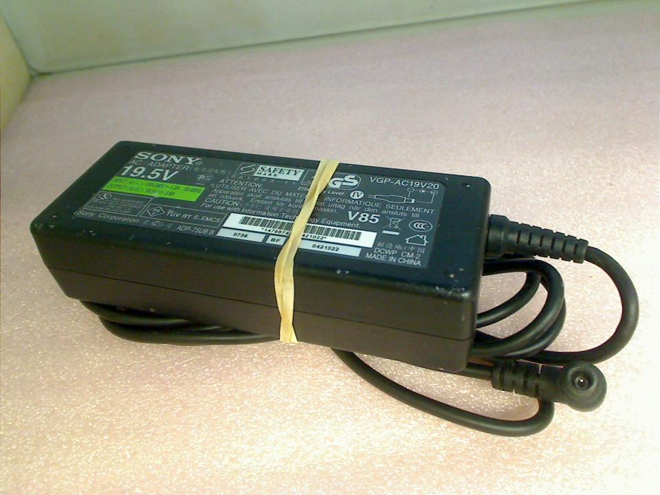 Netzteil Adapter 19.5V 3.9A VGP-AC19V20 Original Sony