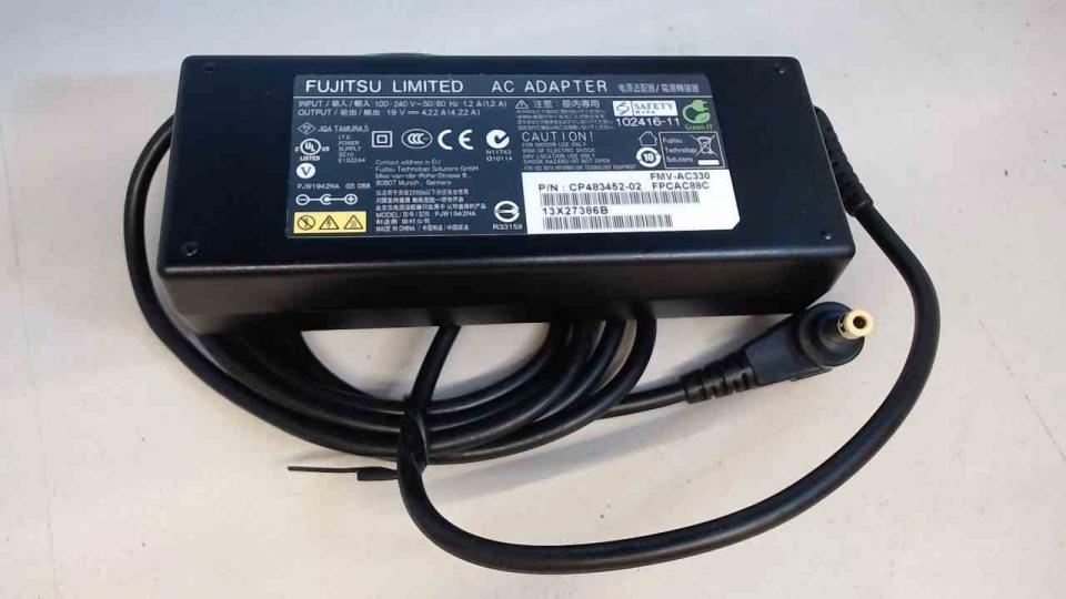 Netzteil Adapter 19V 4.22A 100-240V 50-60Hz Original Fujitsu Siemens PJW1942NA