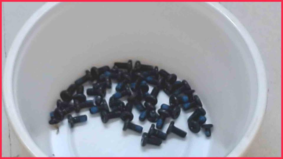 Original Schrauben Satz Set  Inspirion 1750 P04E