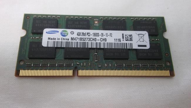 1x RAM Arbeitsspeicher 4GB 2Rx8 Toshiba Portege R830-111